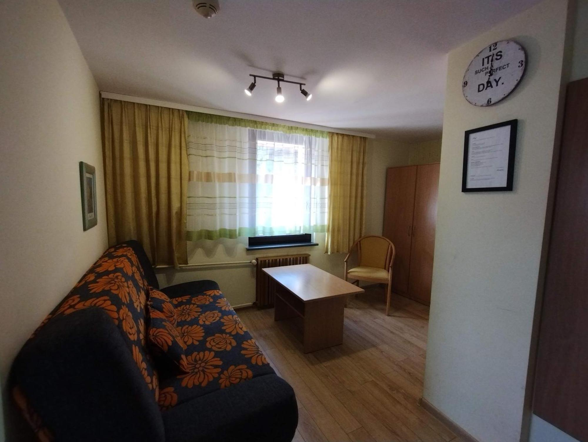לינה וארוחת בוקר שצ'צ'ירק Osrodek Wypoczynkowy Zapalenica מראה חיצוני תמונה
